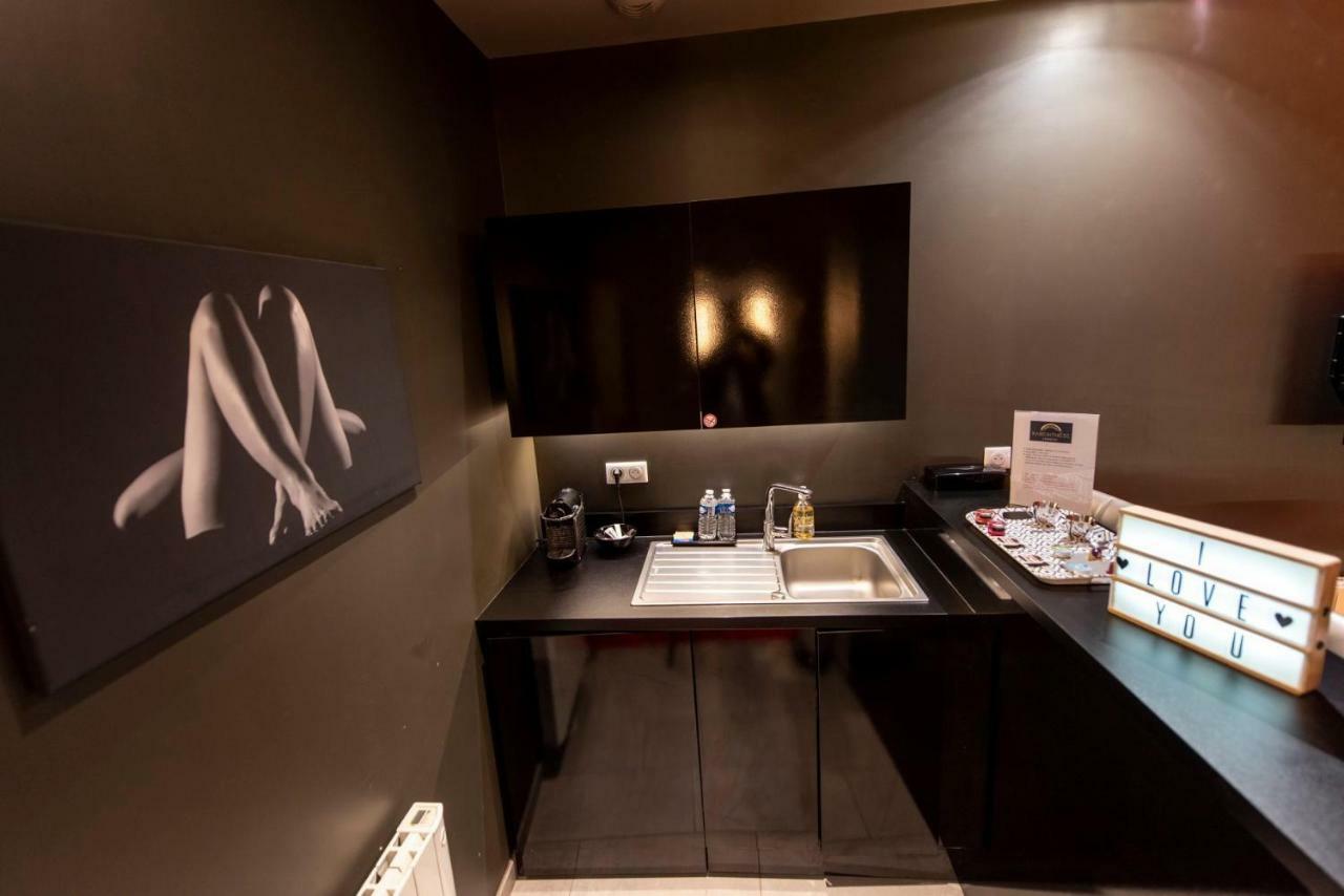 La Parenthese Envoutee Aparthotel Amiens Ngoại thất bức ảnh